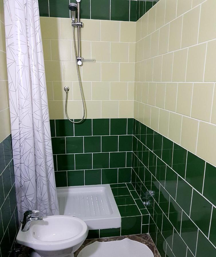 B&B Incentro 33 Home Salerno Bagian luar foto